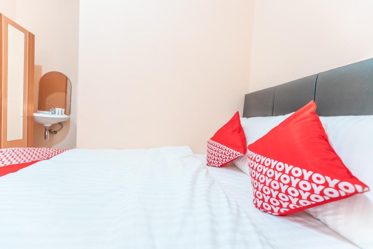Hotel Oyo 1841 Kathyrn 2*